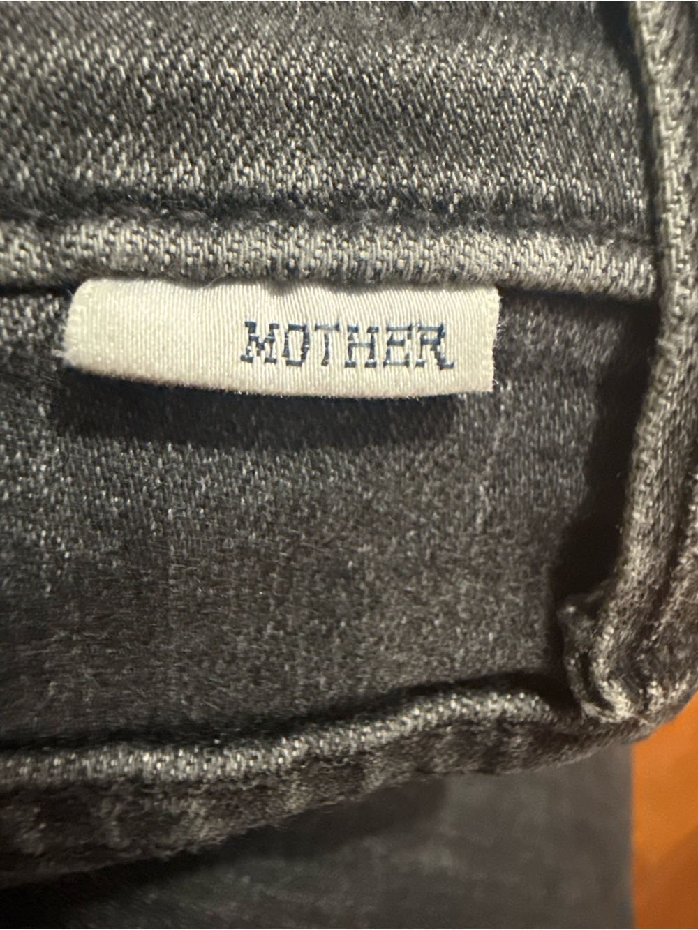 MOTHER women’s Jeans Relaxed Black Faded Wash - Picture 7 of 9